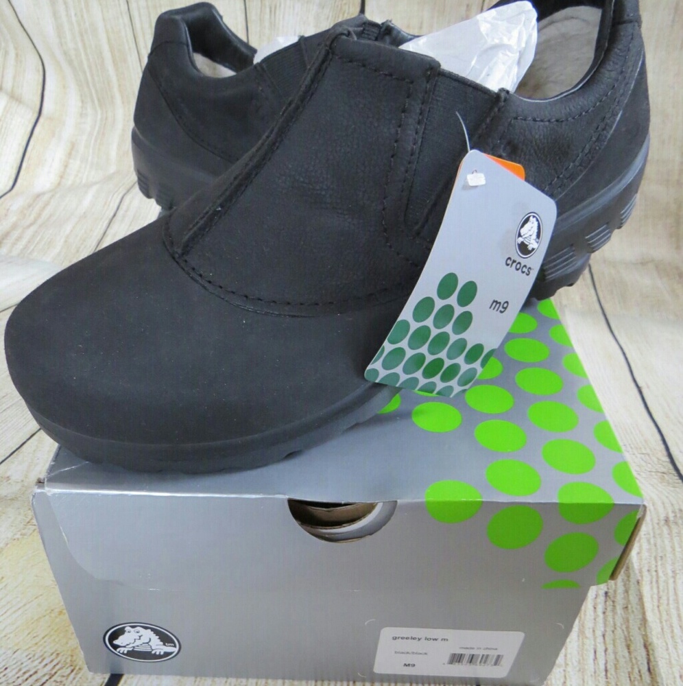Men's Crocs shoes Greeley Low size 9M NWT
